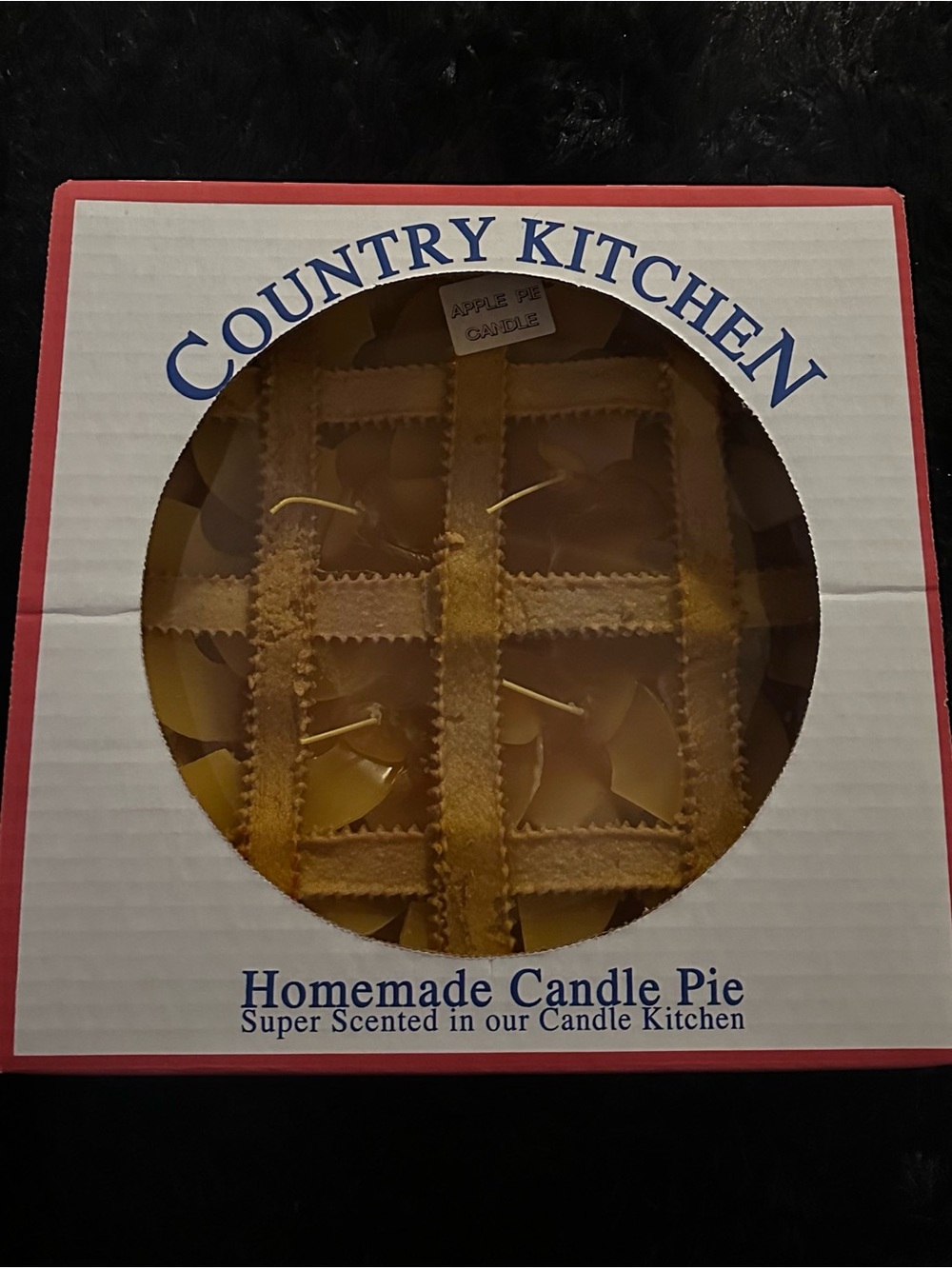 10” COUNTRY KITCHEN 4 WICK PIE CANDLES ( APPLE PIE )